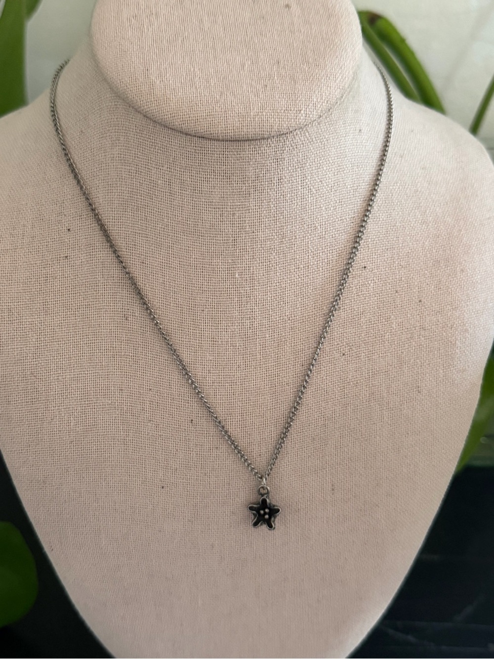 Vintage Dainty Sterling Silver Starfish Charm Necklace